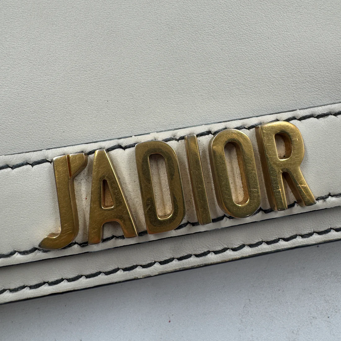 DIOR J' ADIOR WALLET ON CHAIN