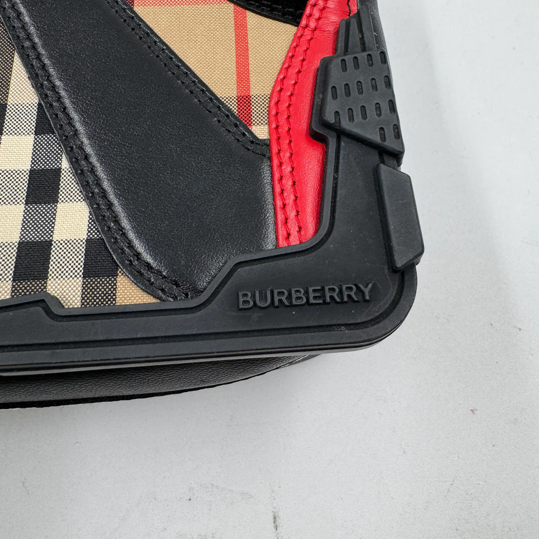 BURBERRY LOLA LEATHER BAG